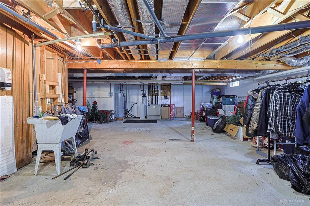 8721 Verona, Lewisburg, Ohio 45338