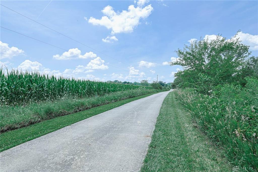 8721 Verona, Lewisburg, Ohio 45338
