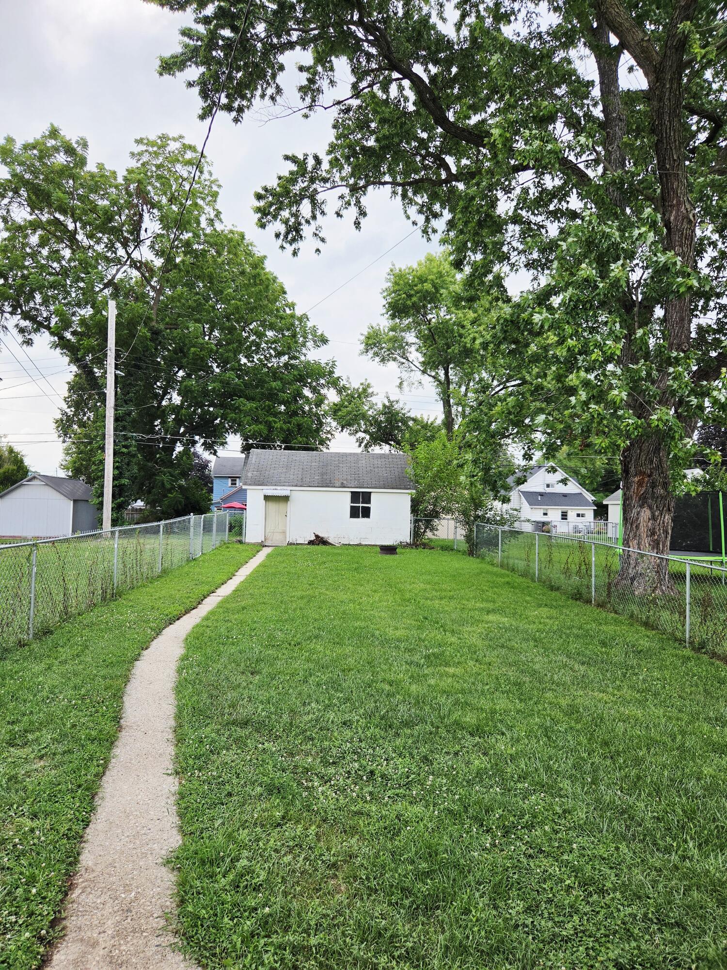 334 Ellis, Troy, Ohio 45373