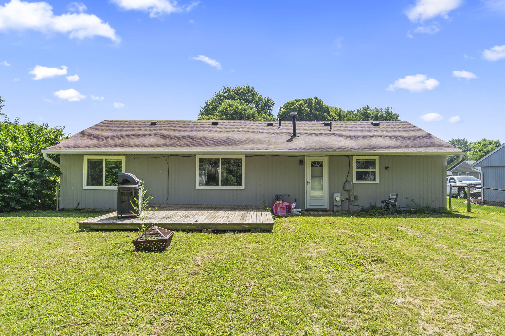 939 Firwood, New Carlisle, Ohio 45344