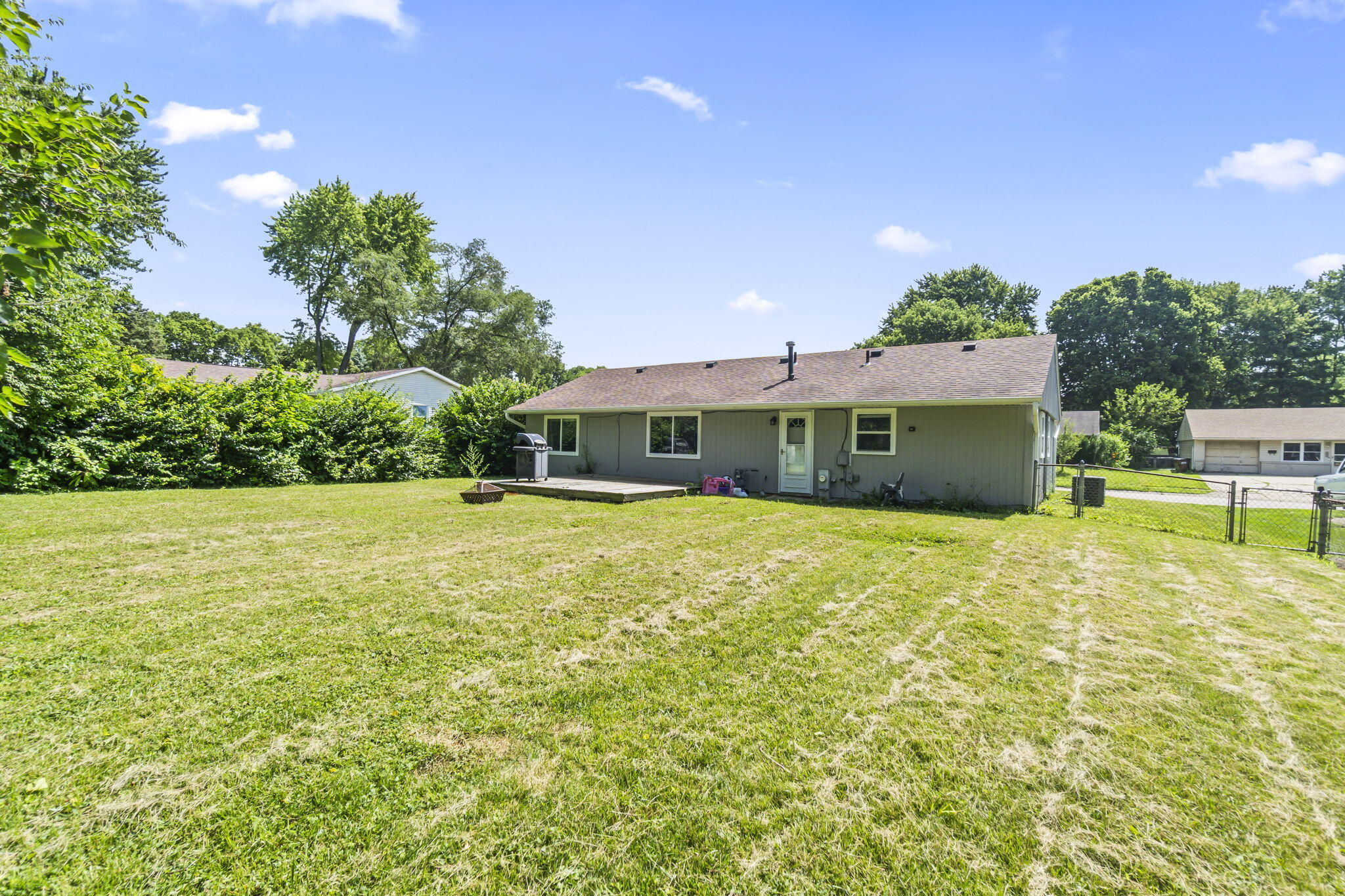 939 Firwood, New Carlisle, Ohio 45344