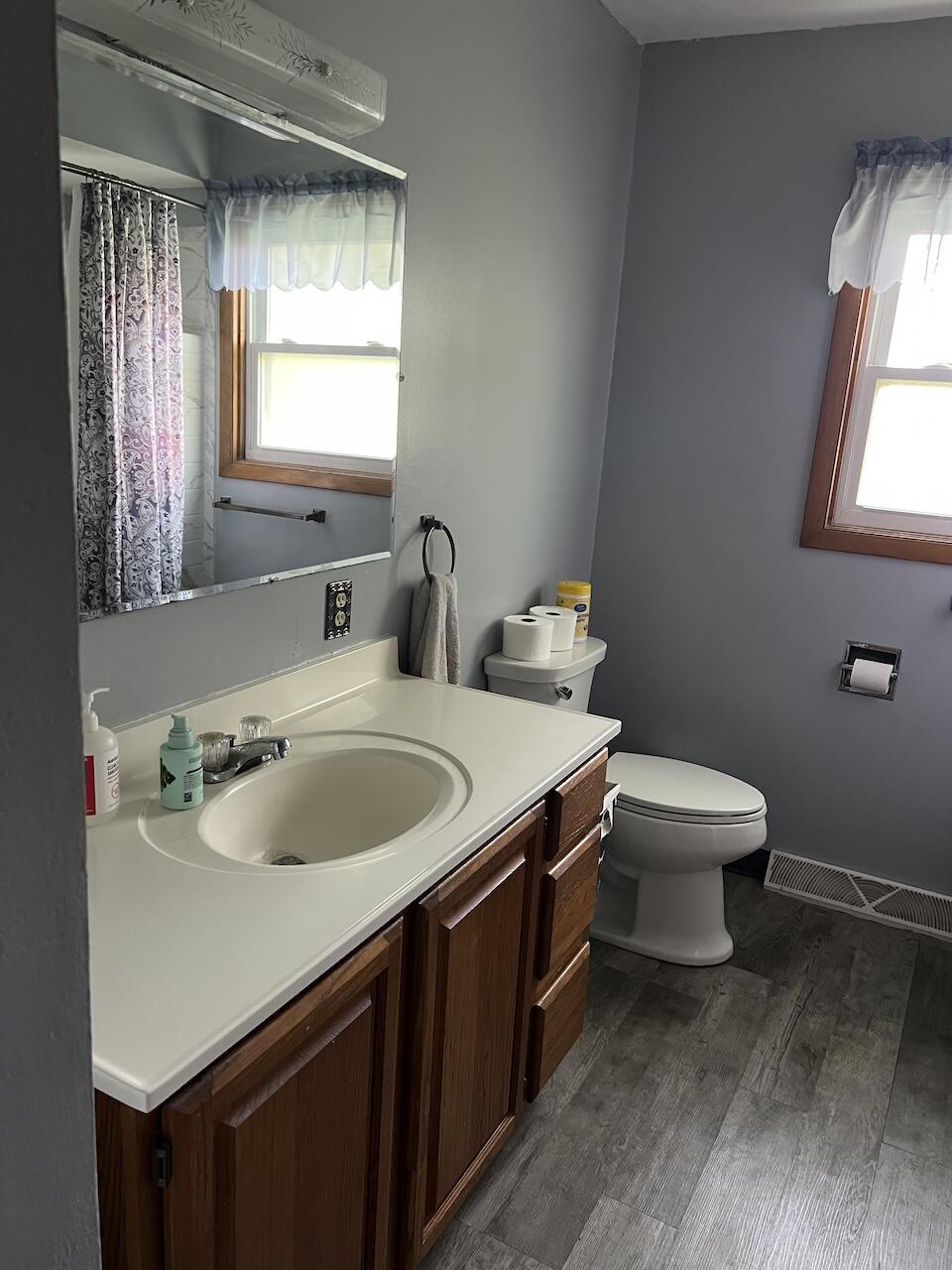 211 North, Anna, Ohio 45302