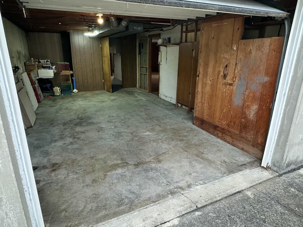 211 North, Anna, Ohio 45302