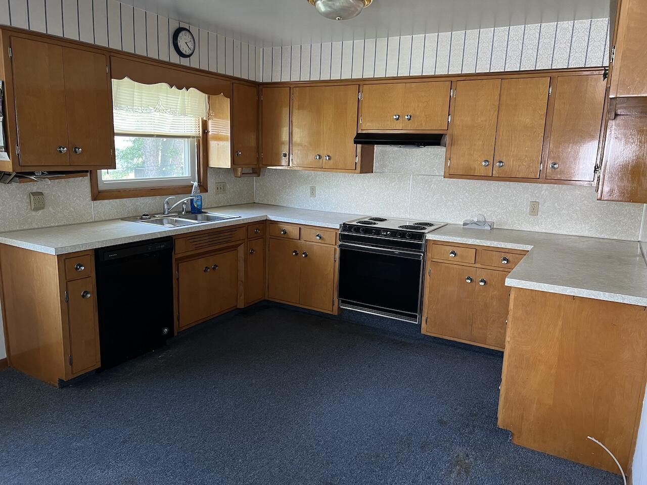 211 North, Anna, Ohio 45302