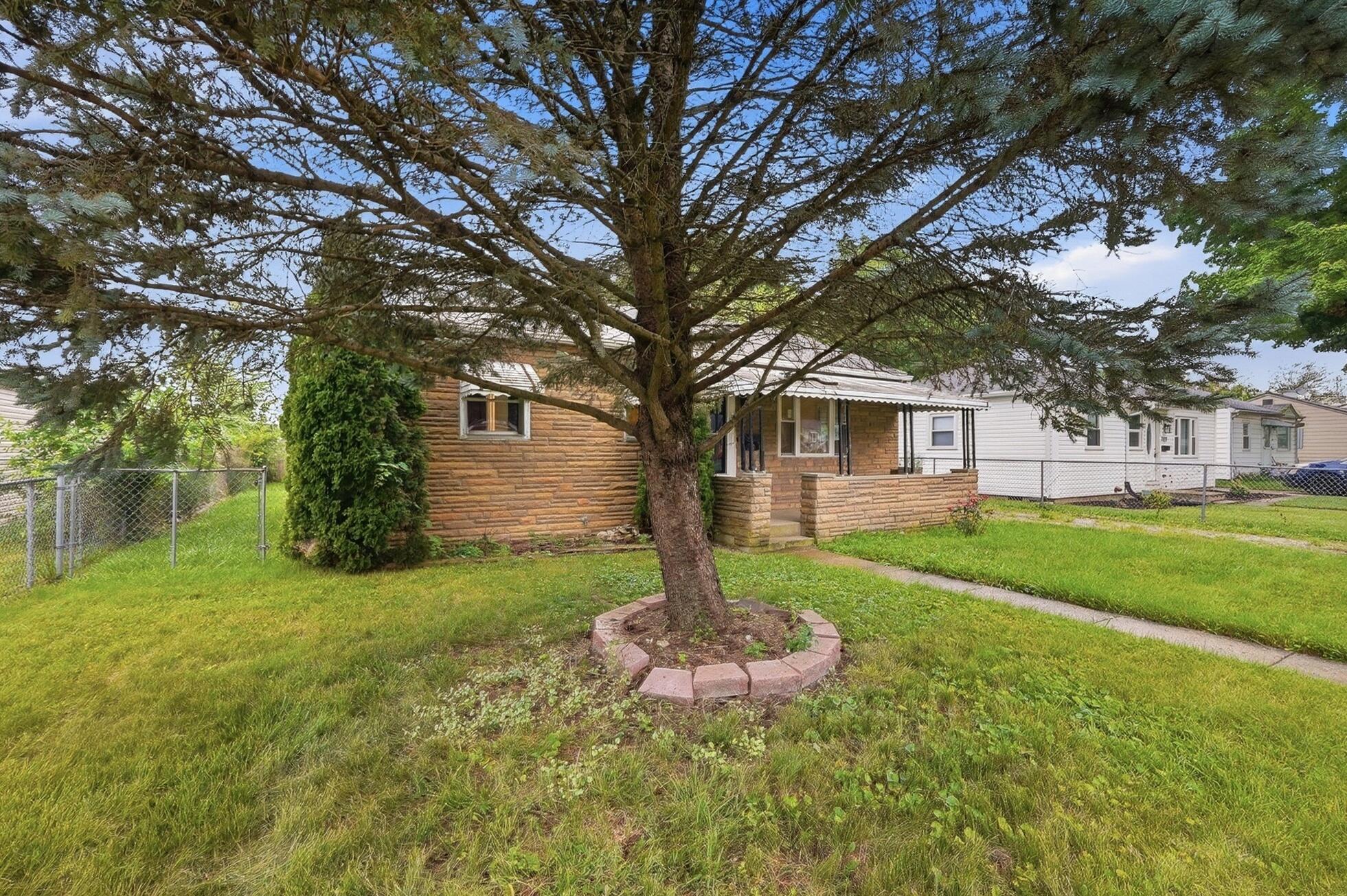 733 Mavor, Springfield, Ohio 45505