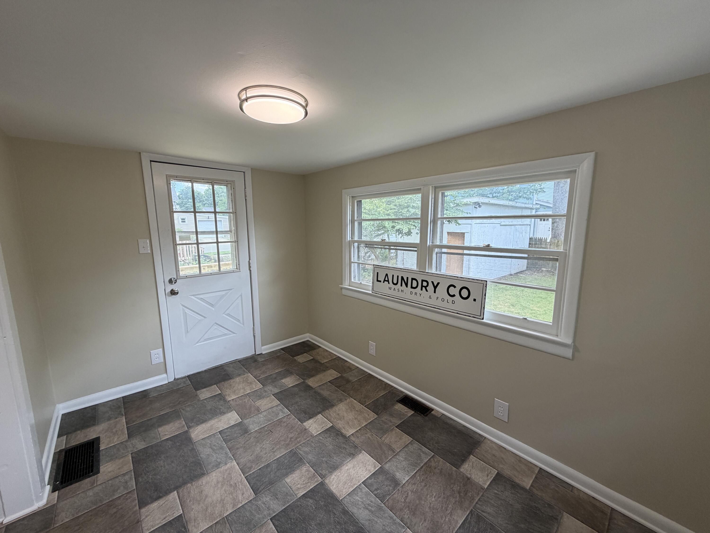 212 Spring, Bellefontaine, Ohio 43311