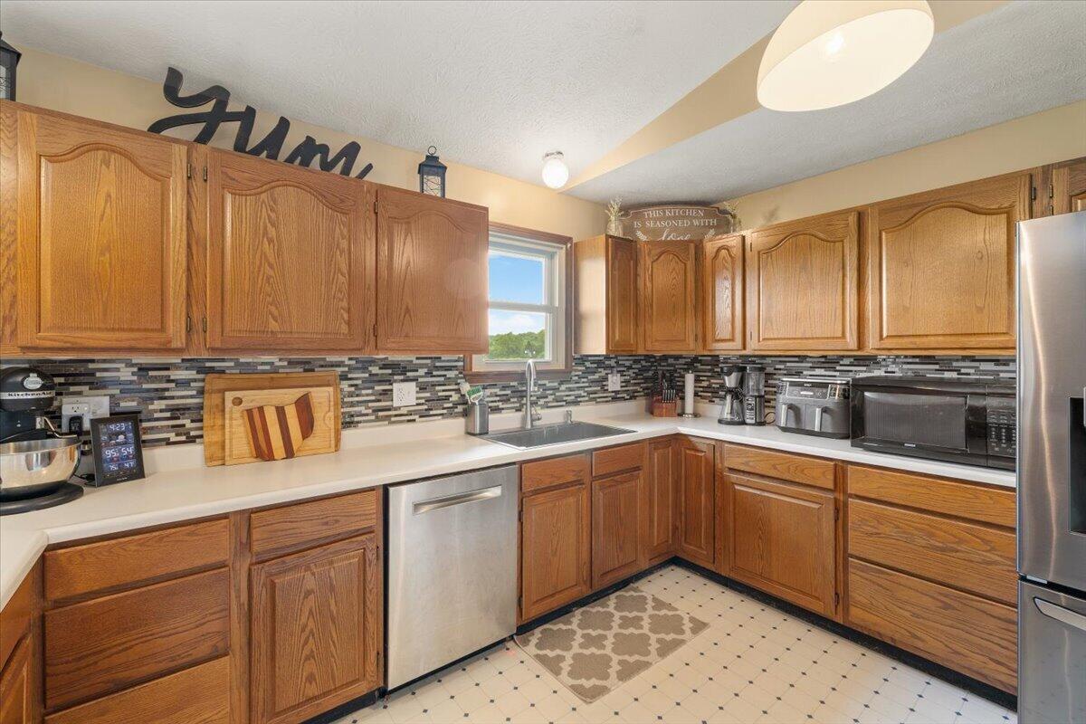 3333 Rocky Point, Springfield, Ohio 45502
