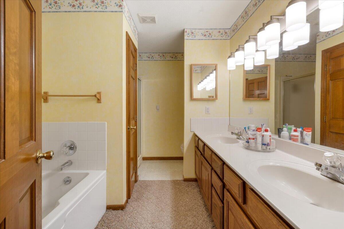 3333 Rocky Point, Springfield, Ohio 45502