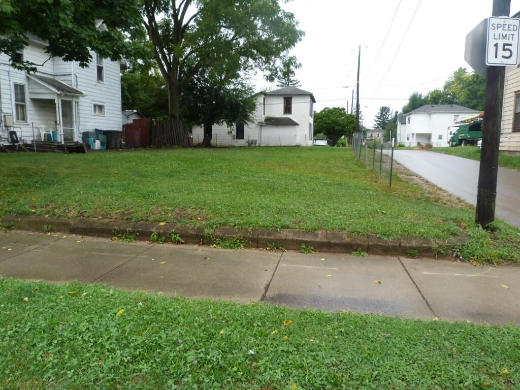 327 Yellow Springs, Springfield, Ohio 45504