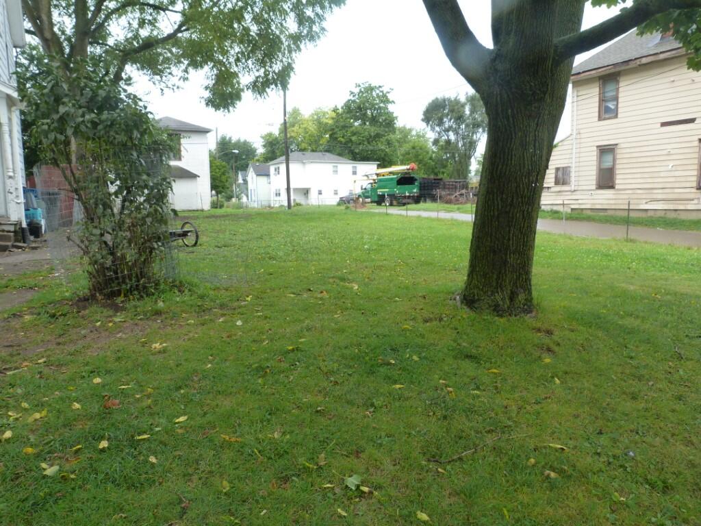 327 Yellow Springs, Springfield, Ohio 45504