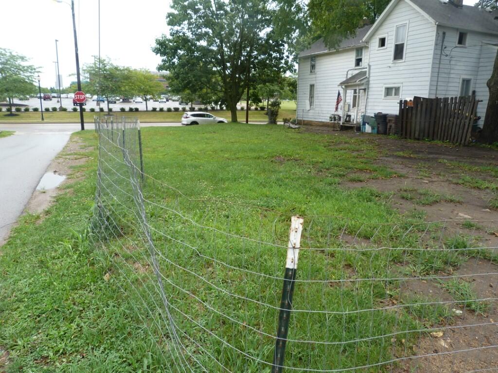 327 Yellow Springs, Springfield, Ohio 45504