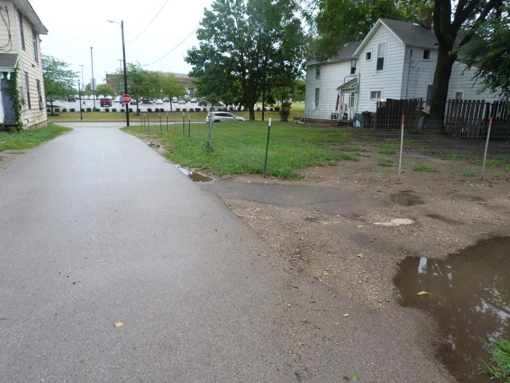 327 Yellow Springs, Springfield, Ohio 45504