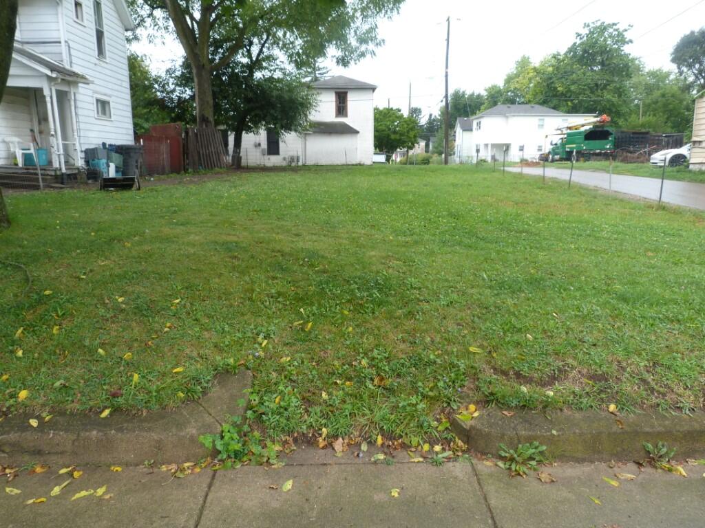 327 Yellow Springs, Springfield, Ohio 45504