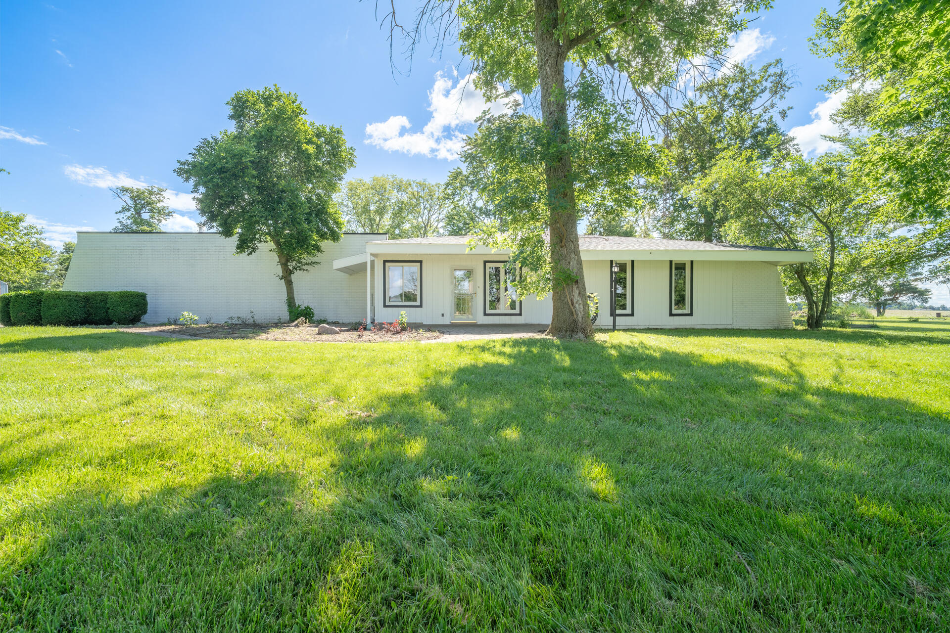 13952 Lochard, Anna, Ohio 45302