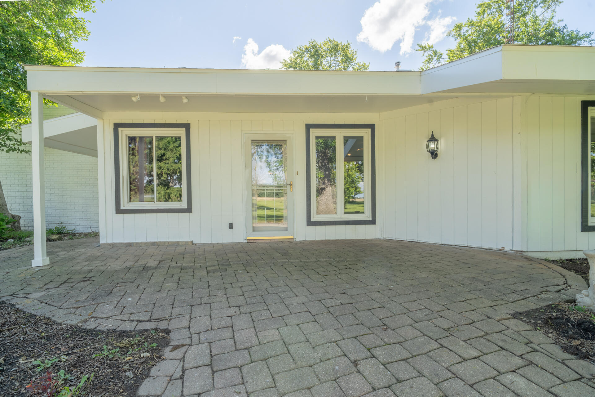 13952 Lochard, Anna, Ohio 45302