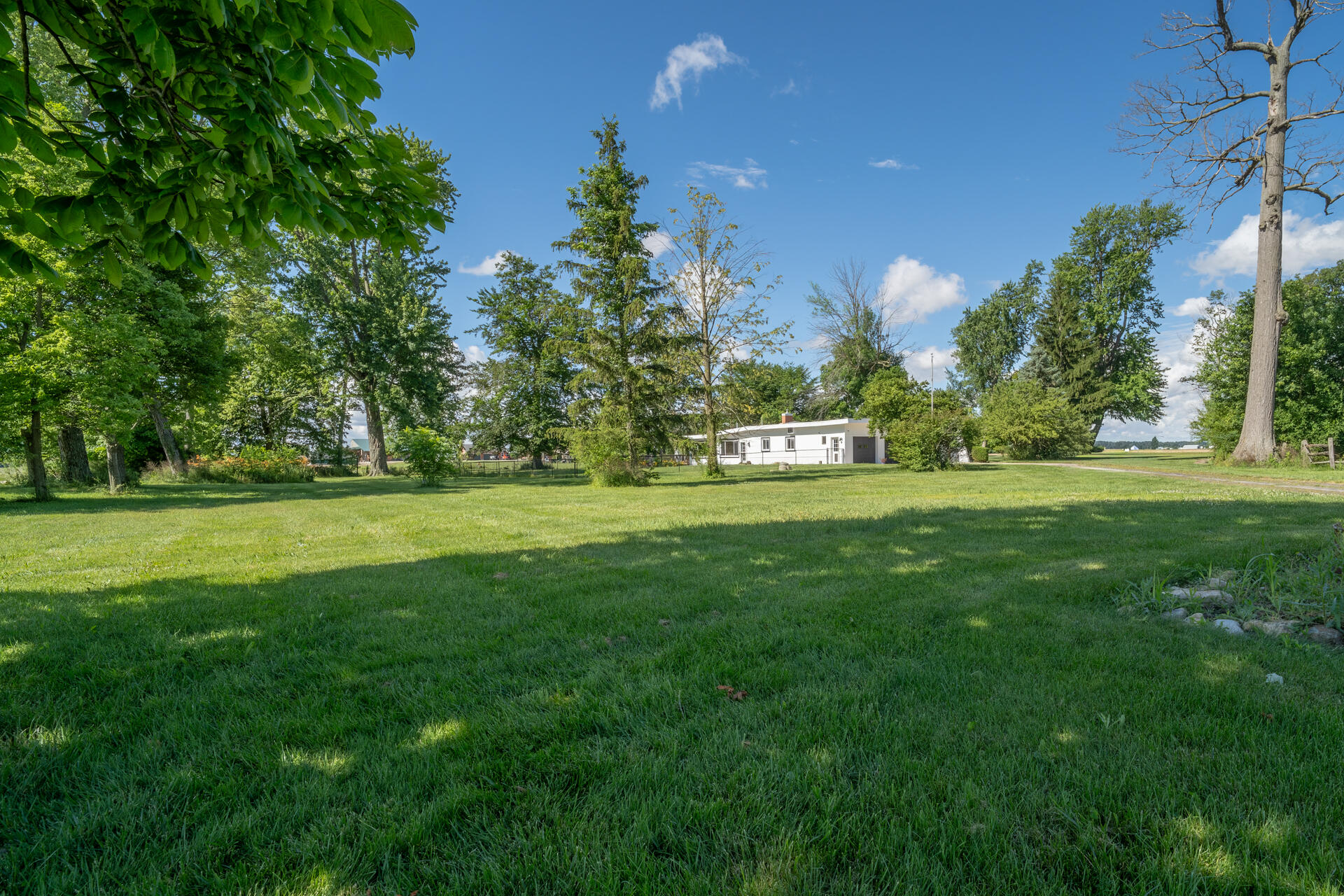 13952 Lochard, Anna, Ohio 45302