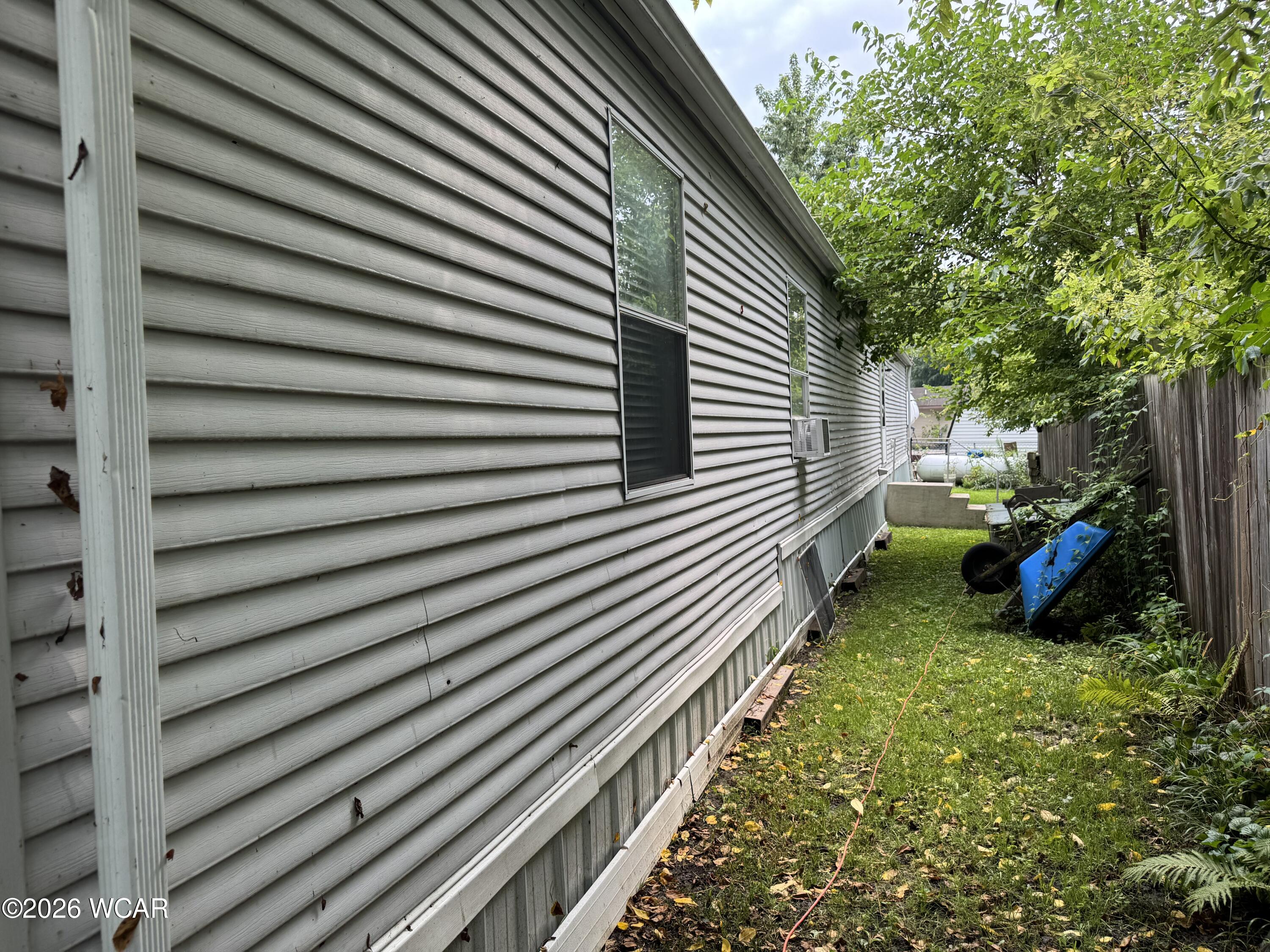 11167 Chickasaw Path, Lakeview, Ohio