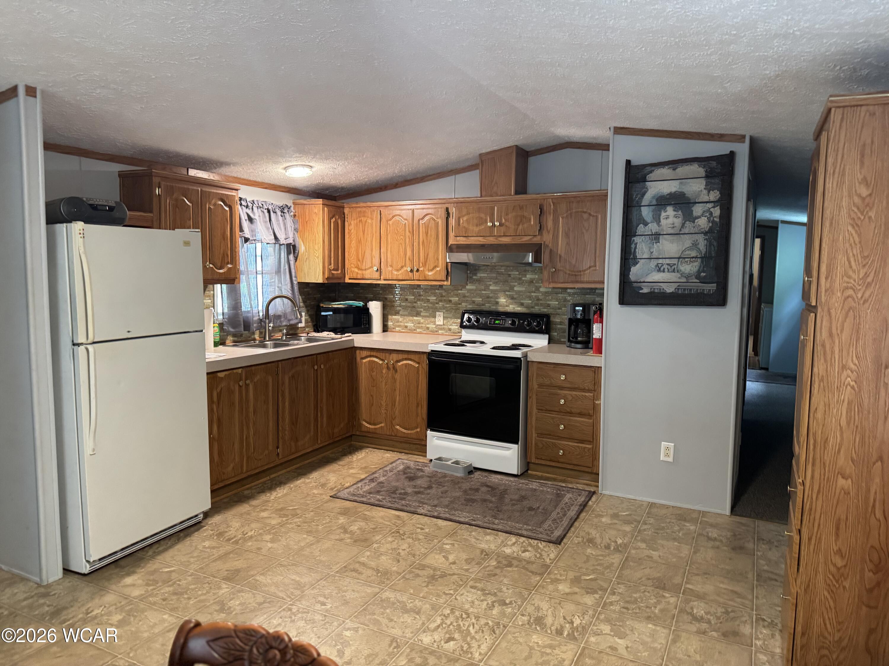 11167 Chickasaw Path, Lakeview, Ohio