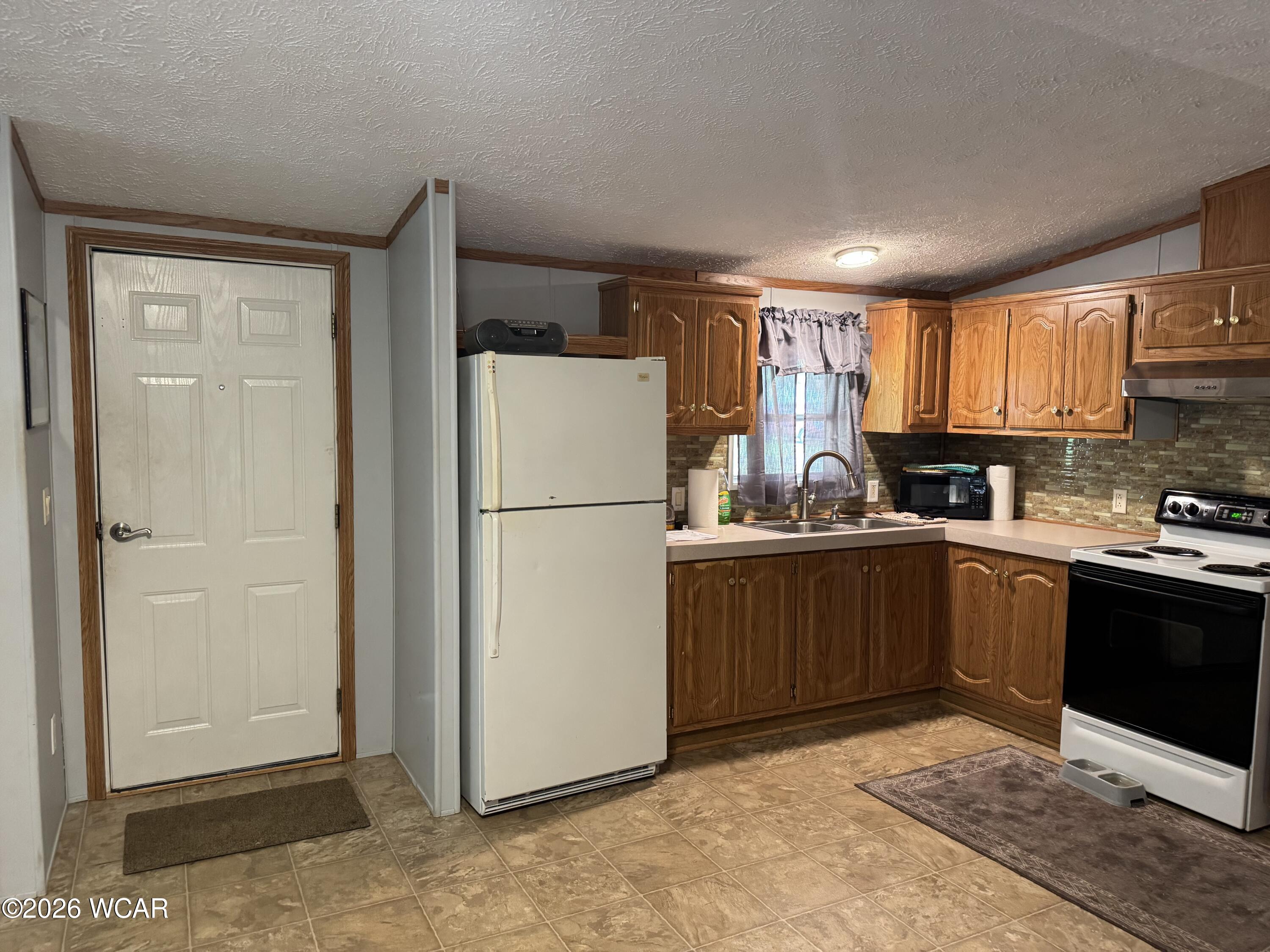 11167 Chickasaw Path, Lakeview, Ohio