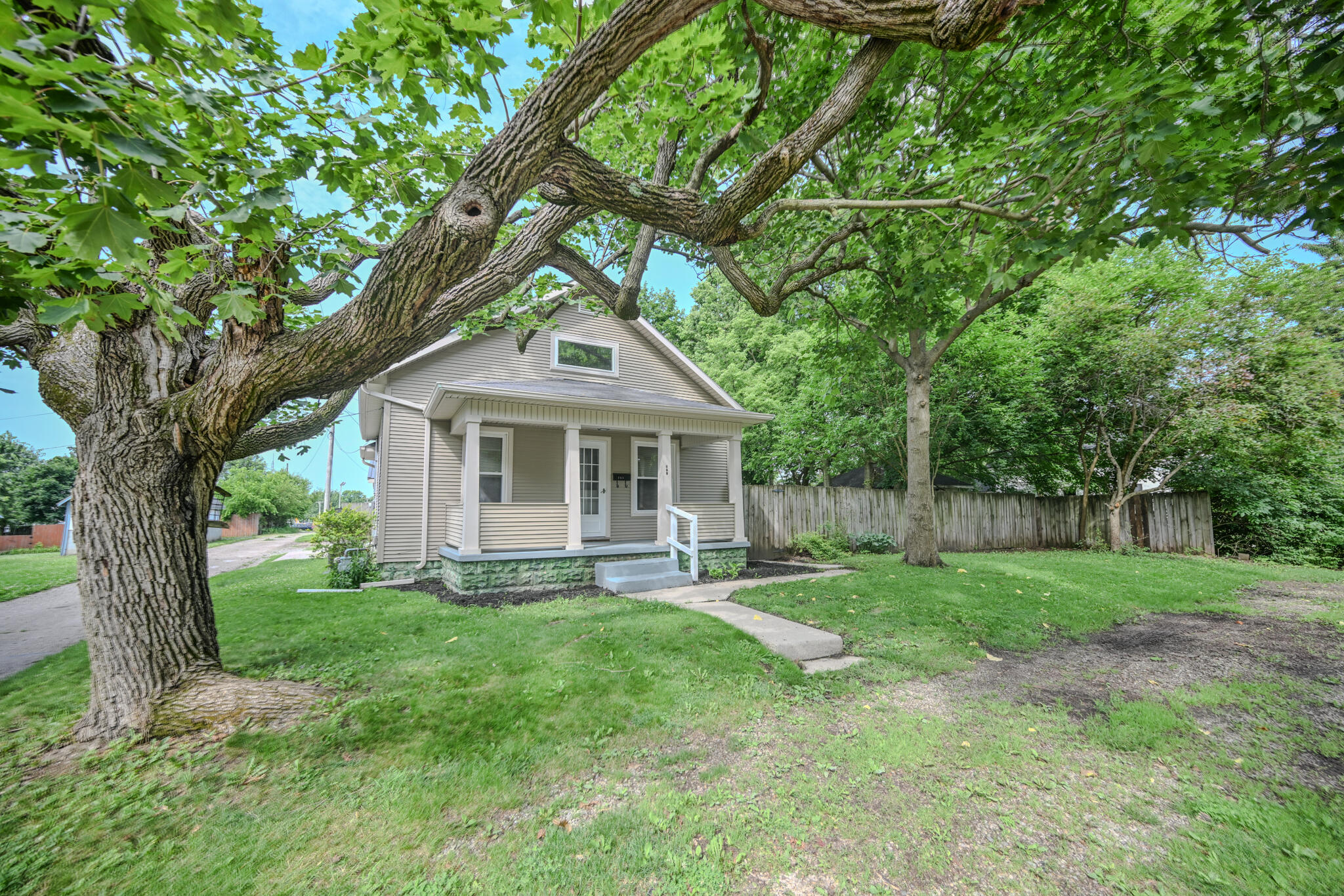 121 Hitt, Urbana, Ohio 43078
