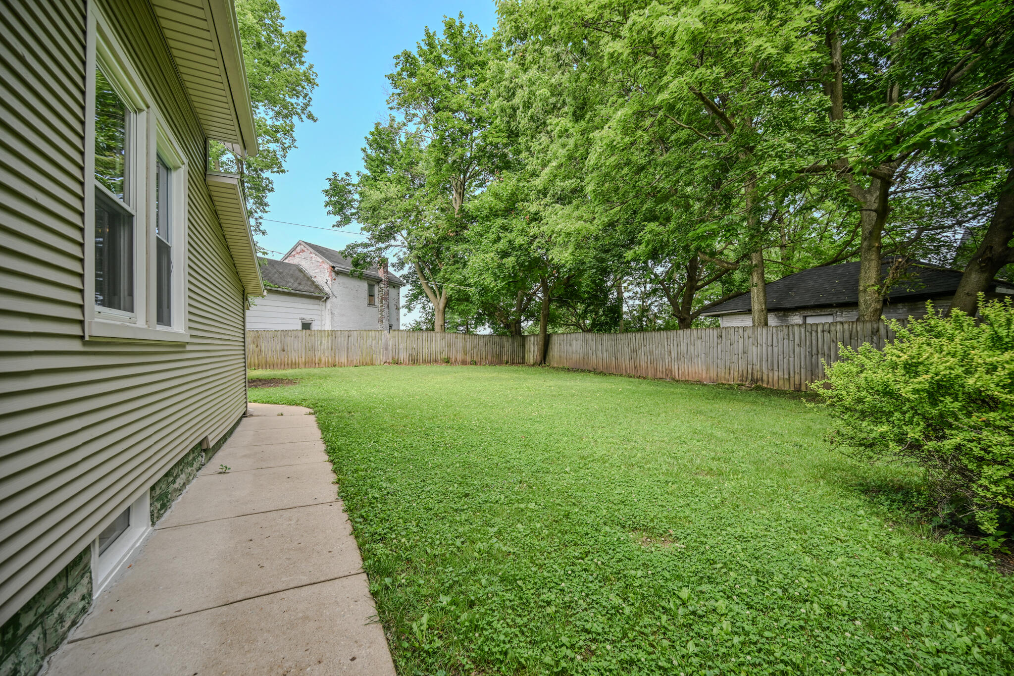 121 Hitt, Urbana, Ohio 43078