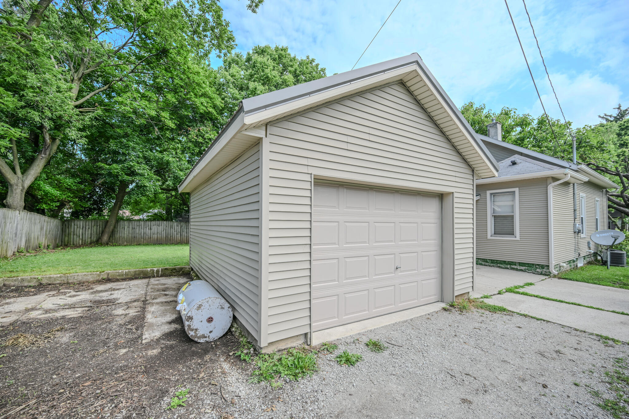121 Hitt, Urbana, Ohio 43078