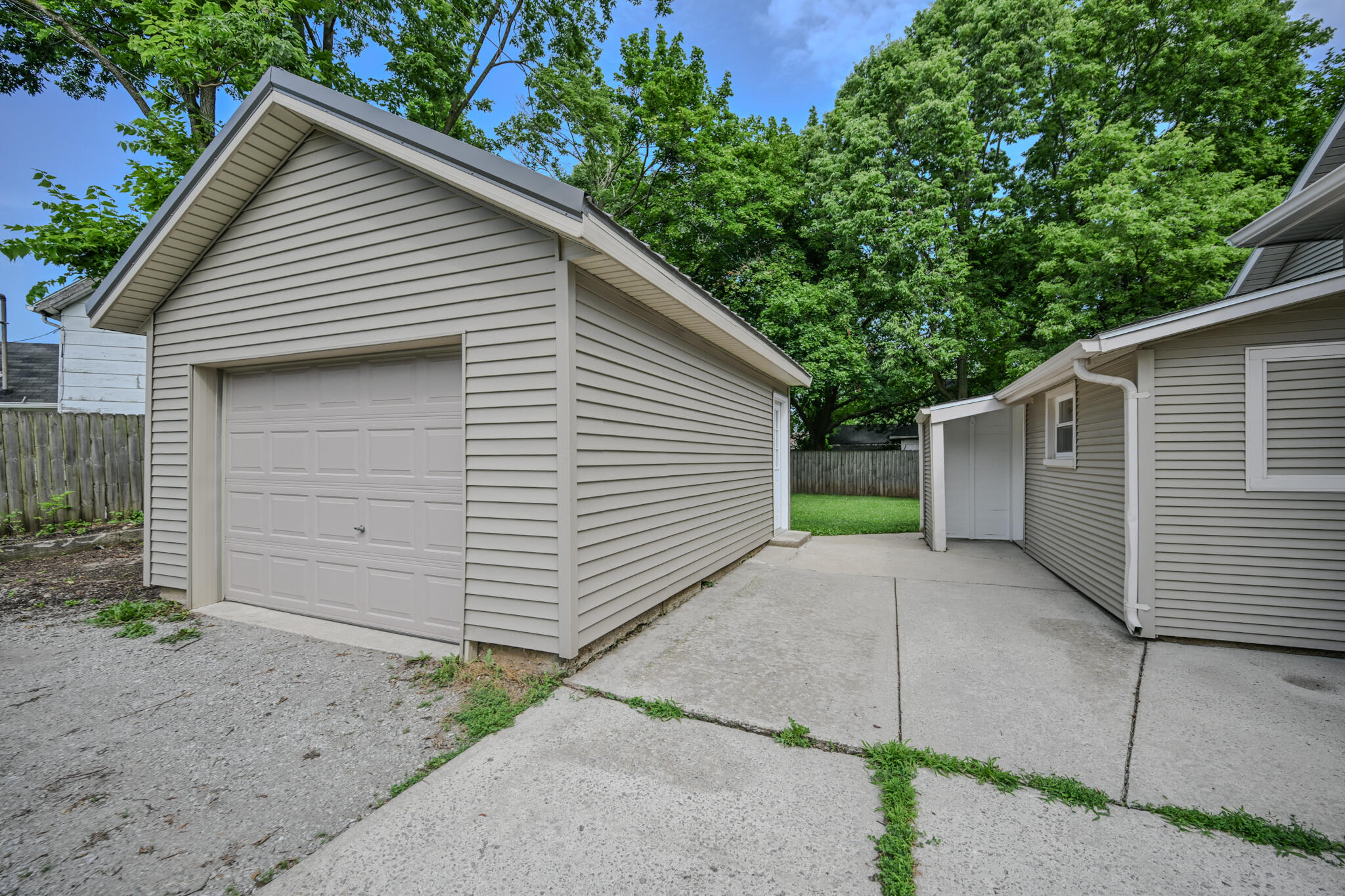 121 Hitt, Urbana, Ohio 43078