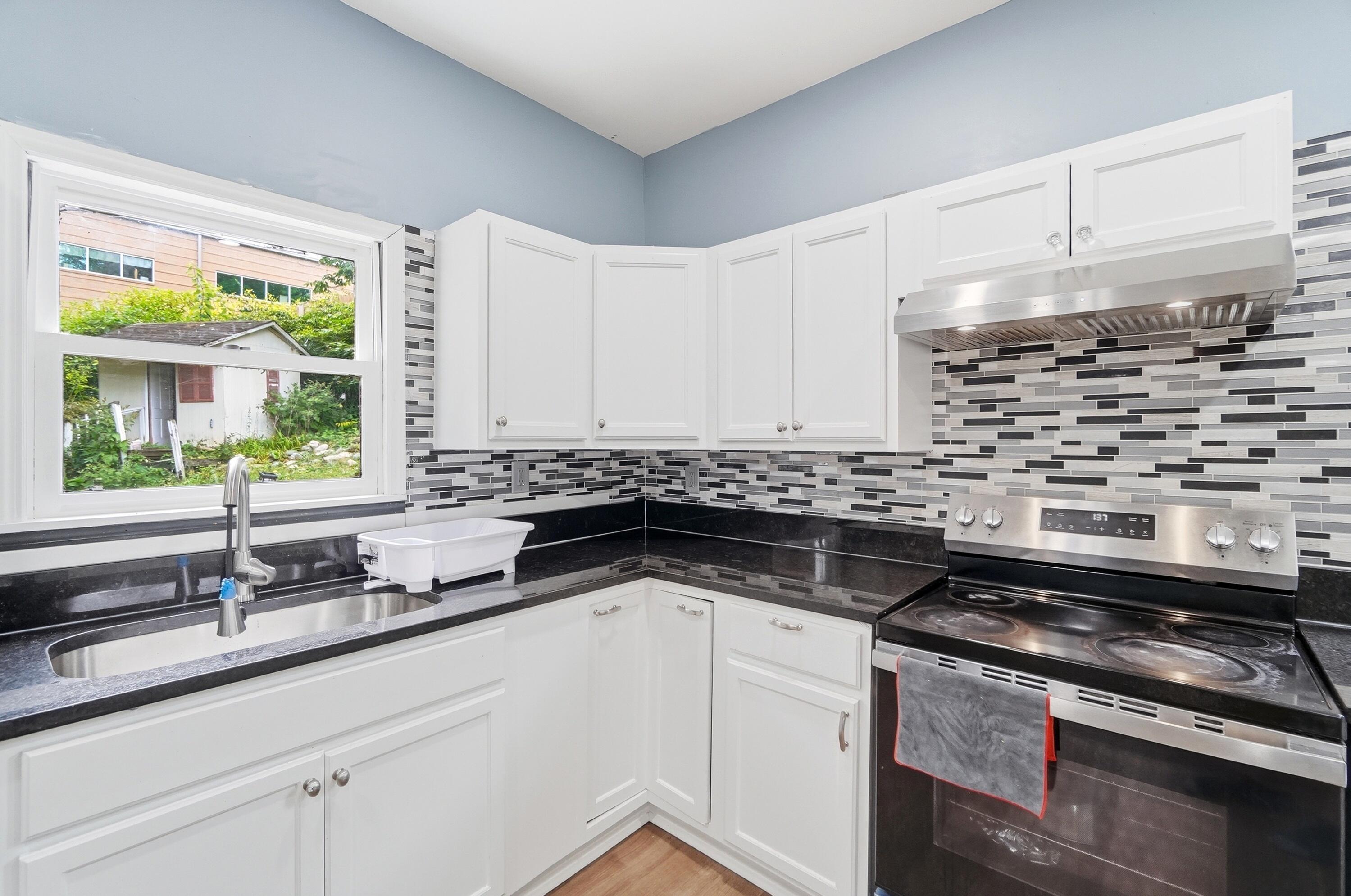 102 Freeman, Springfield, Ohio 45505