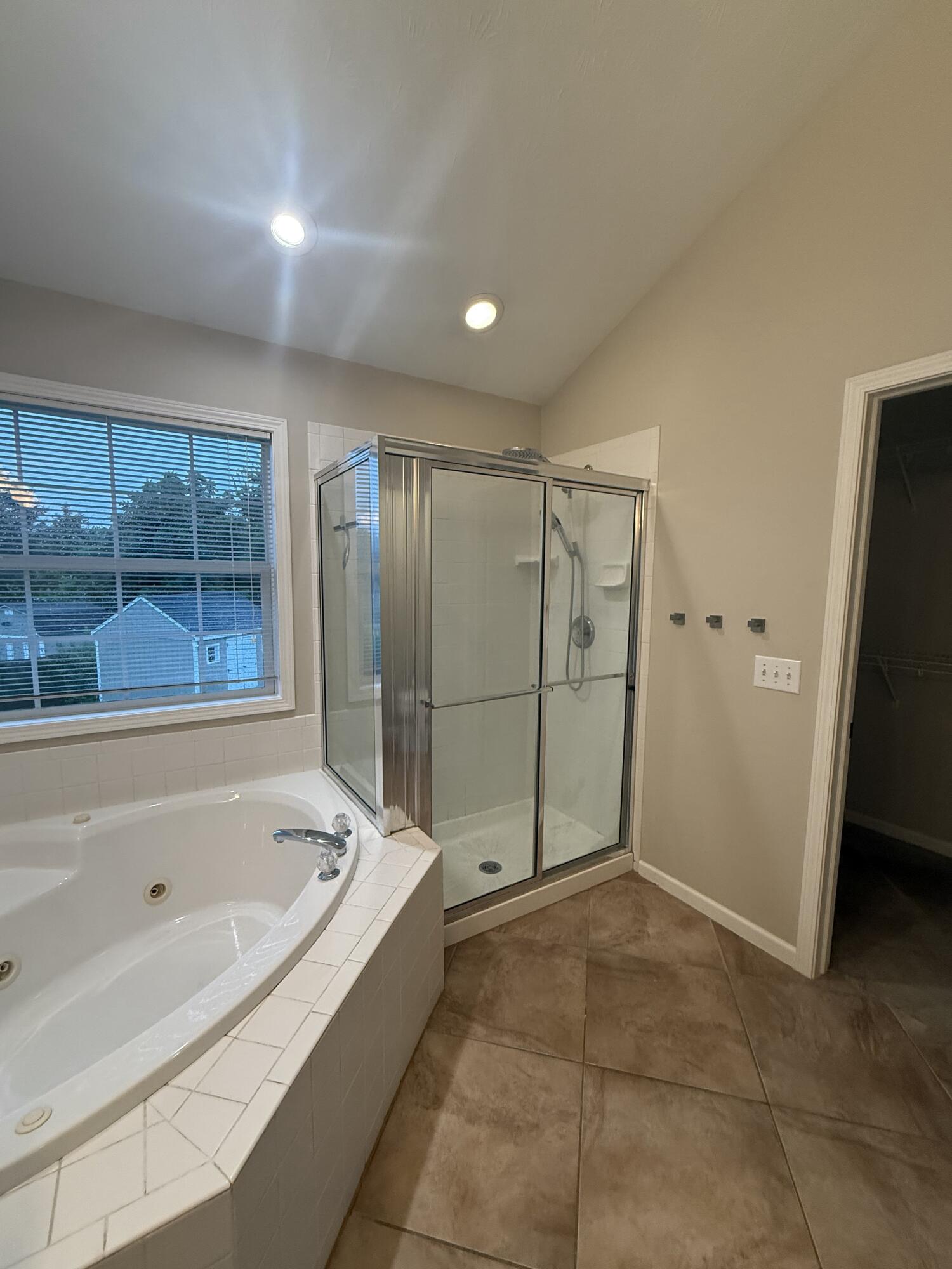 1600 Sunnington Grove, Dayton, Ohio 45458