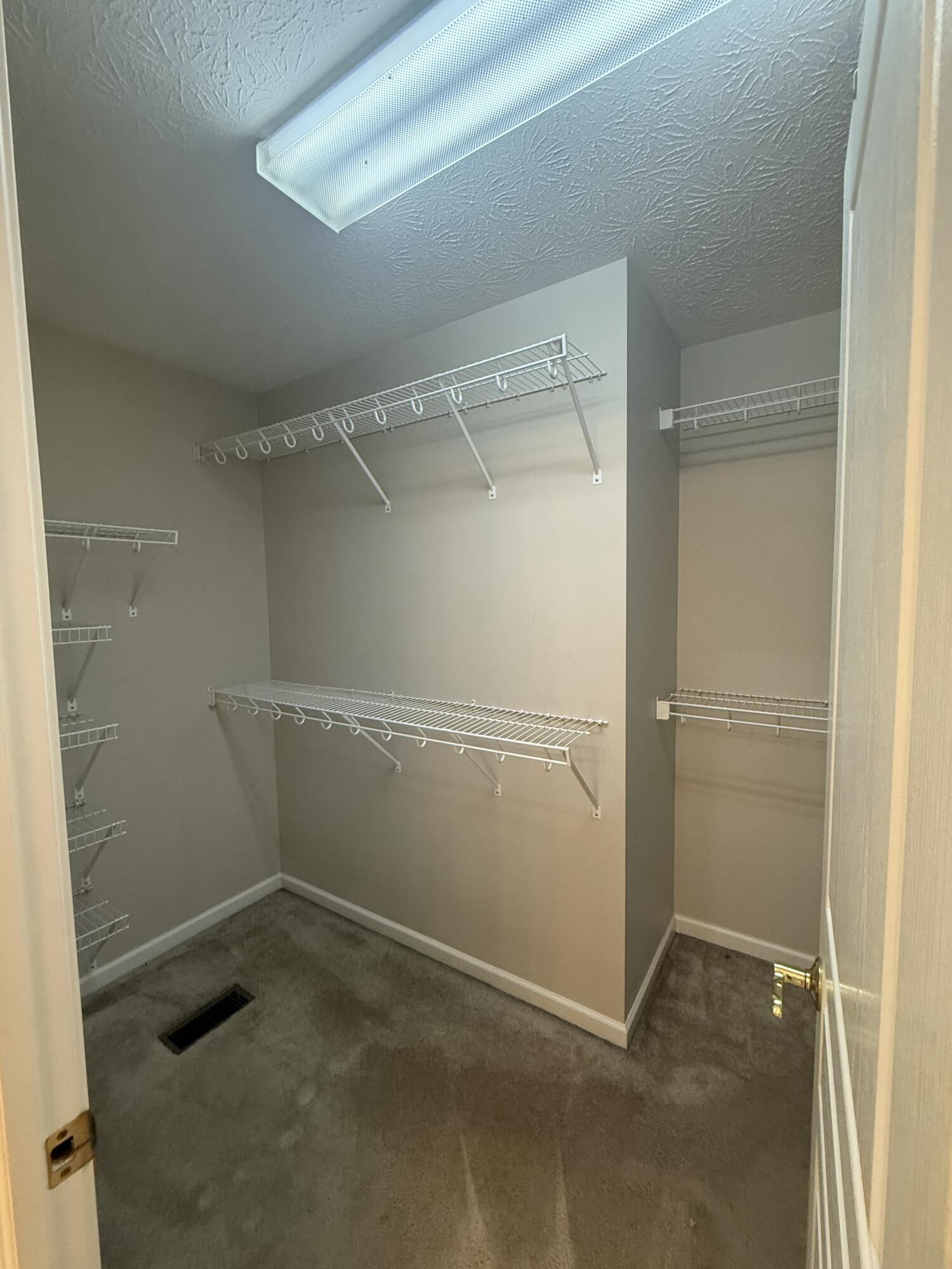 1600 Sunnington Grove, Dayton, Ohio 45458