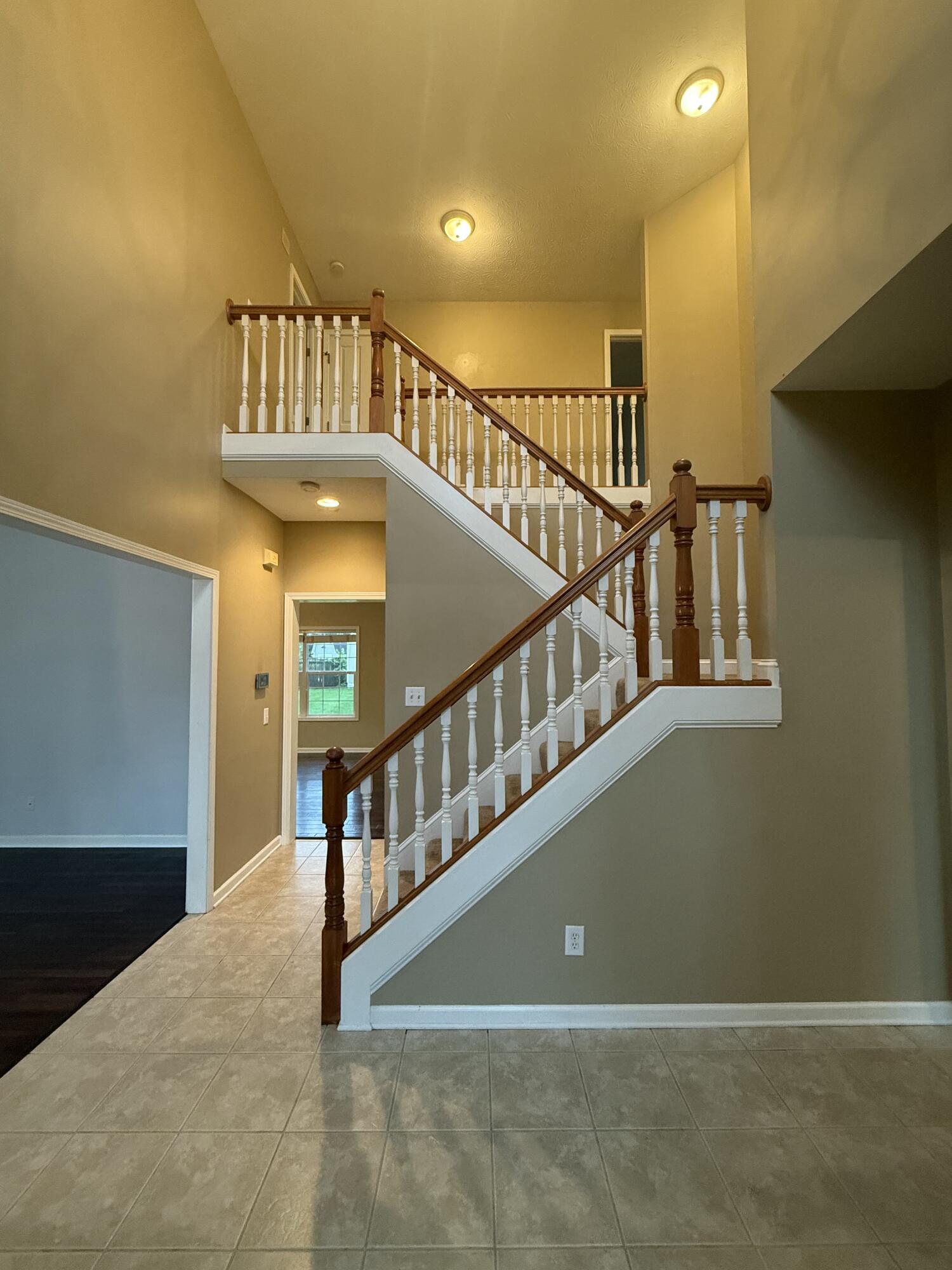 1600 Sunnington Grove, Dayton, Ohio 45458