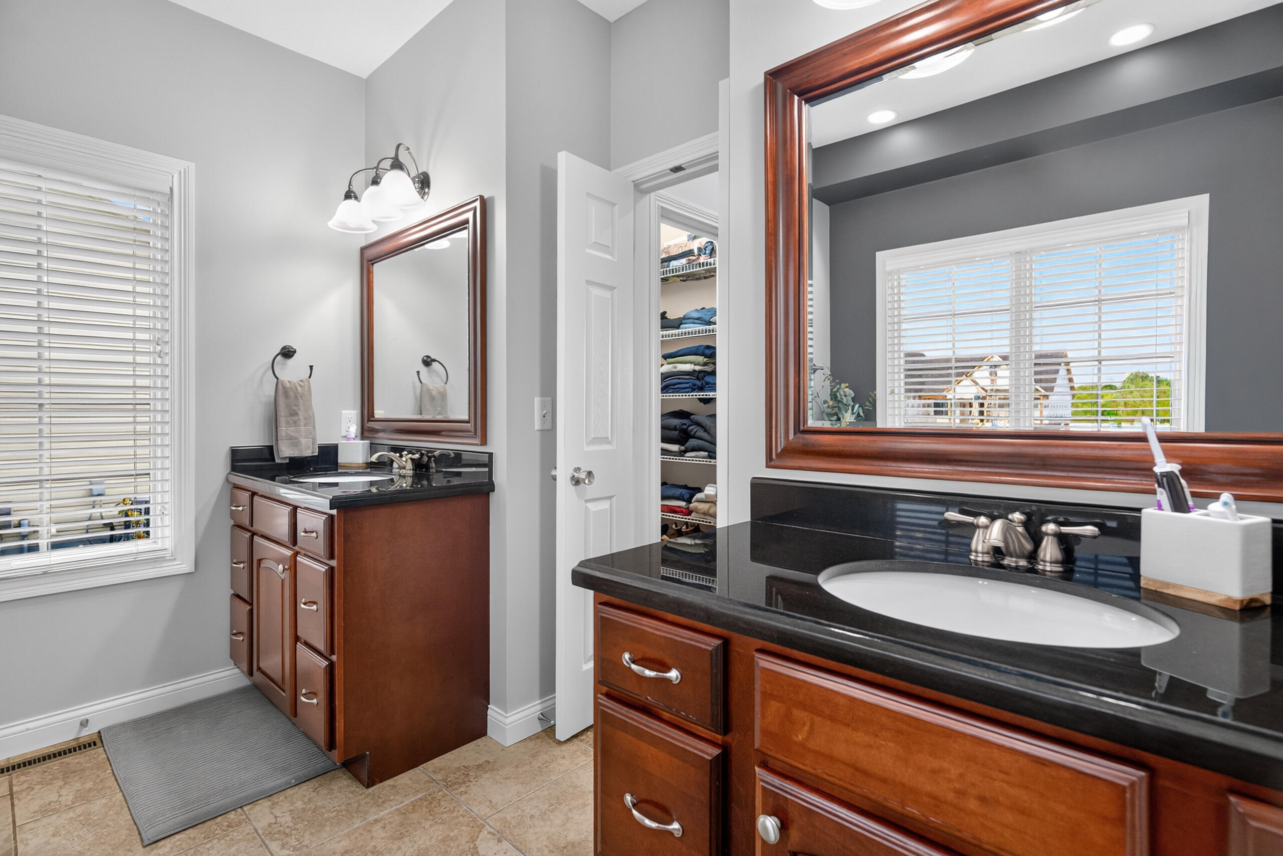 111 Brentwood, Anna, Ohio 45302