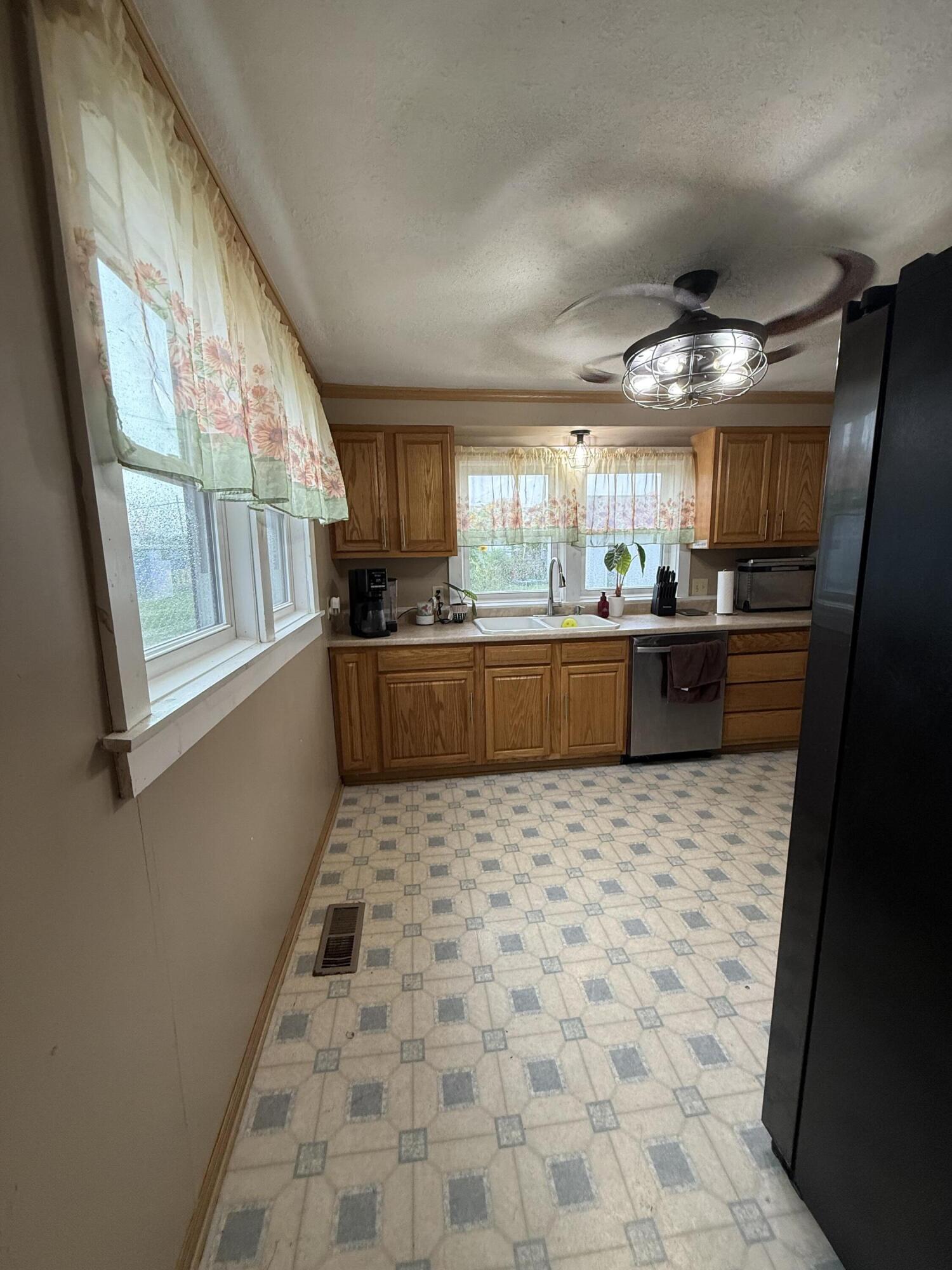 250 Oak, Lakeview, Ohio 43331