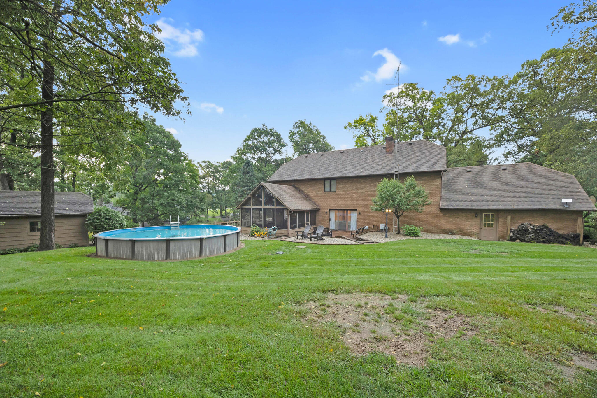 100 Tanglewood, West Liberty, Ohio 43357