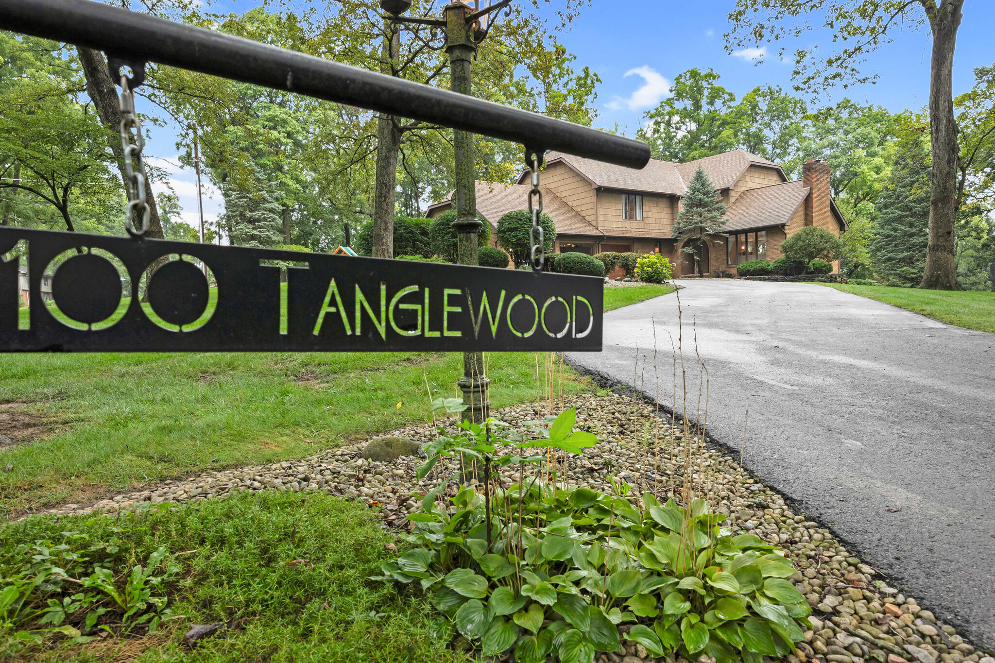 100 Tanglewood, West Liberty, Ohio 43357