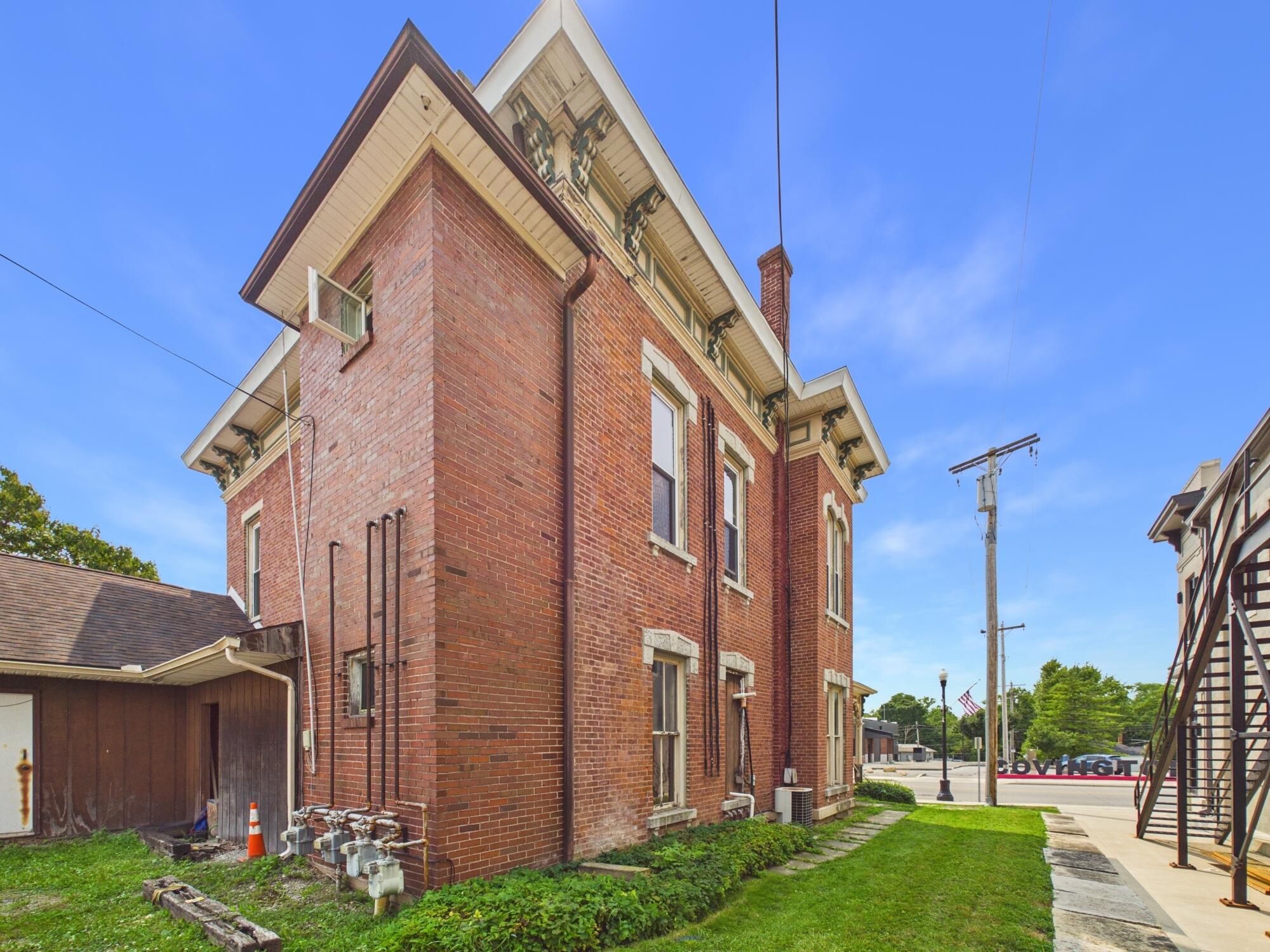 2 High, Covington, Ohio 45318