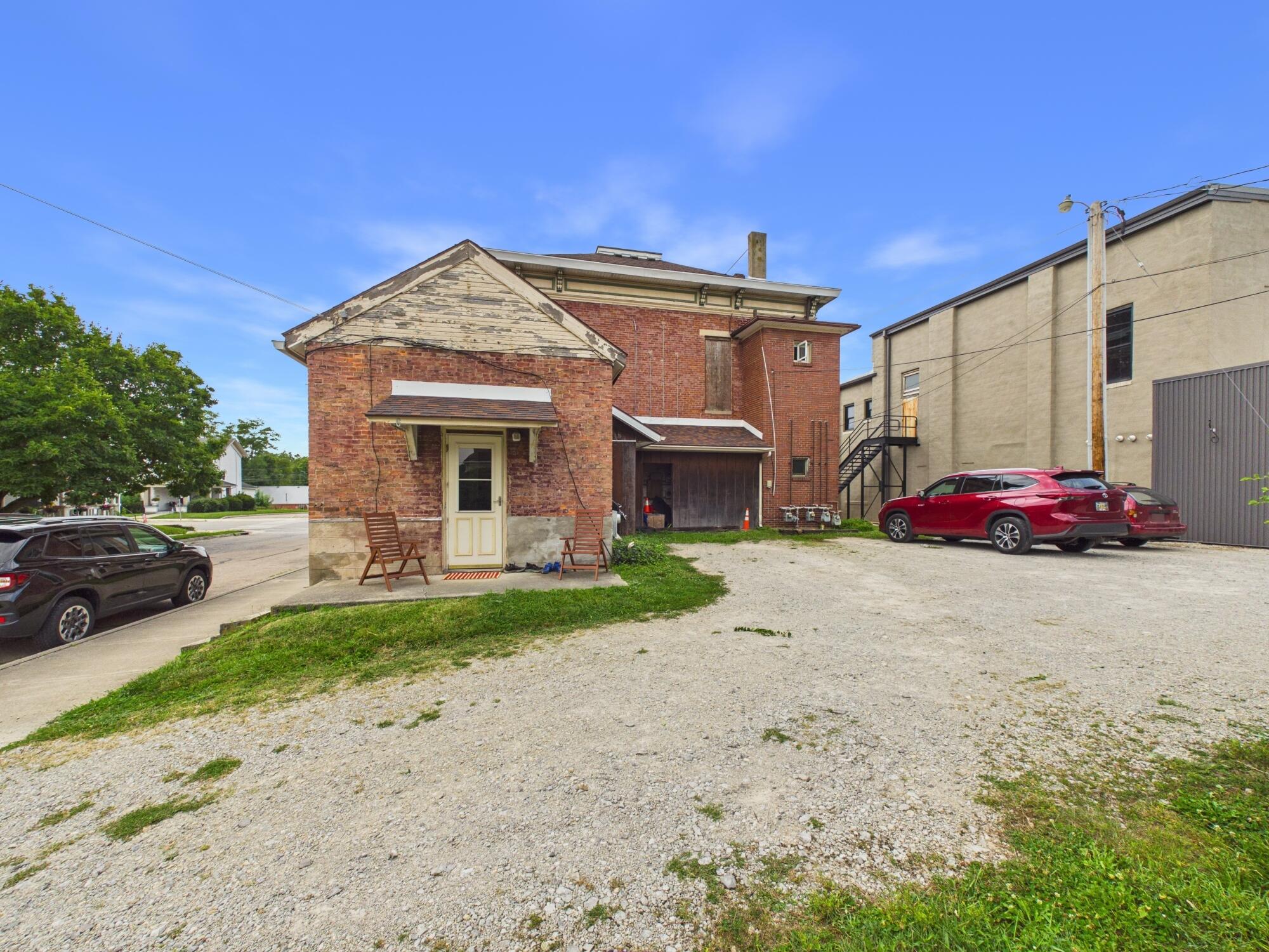 2 High, Covington, Ohio 45318