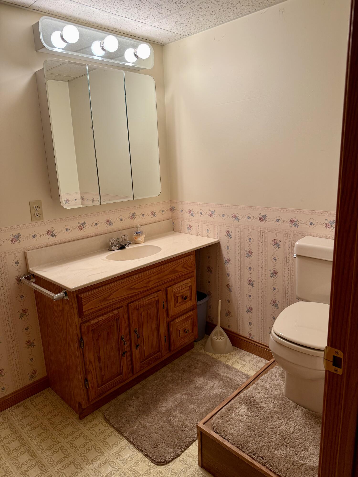 1715 Fenway, Saint Marys, Ohio 45885