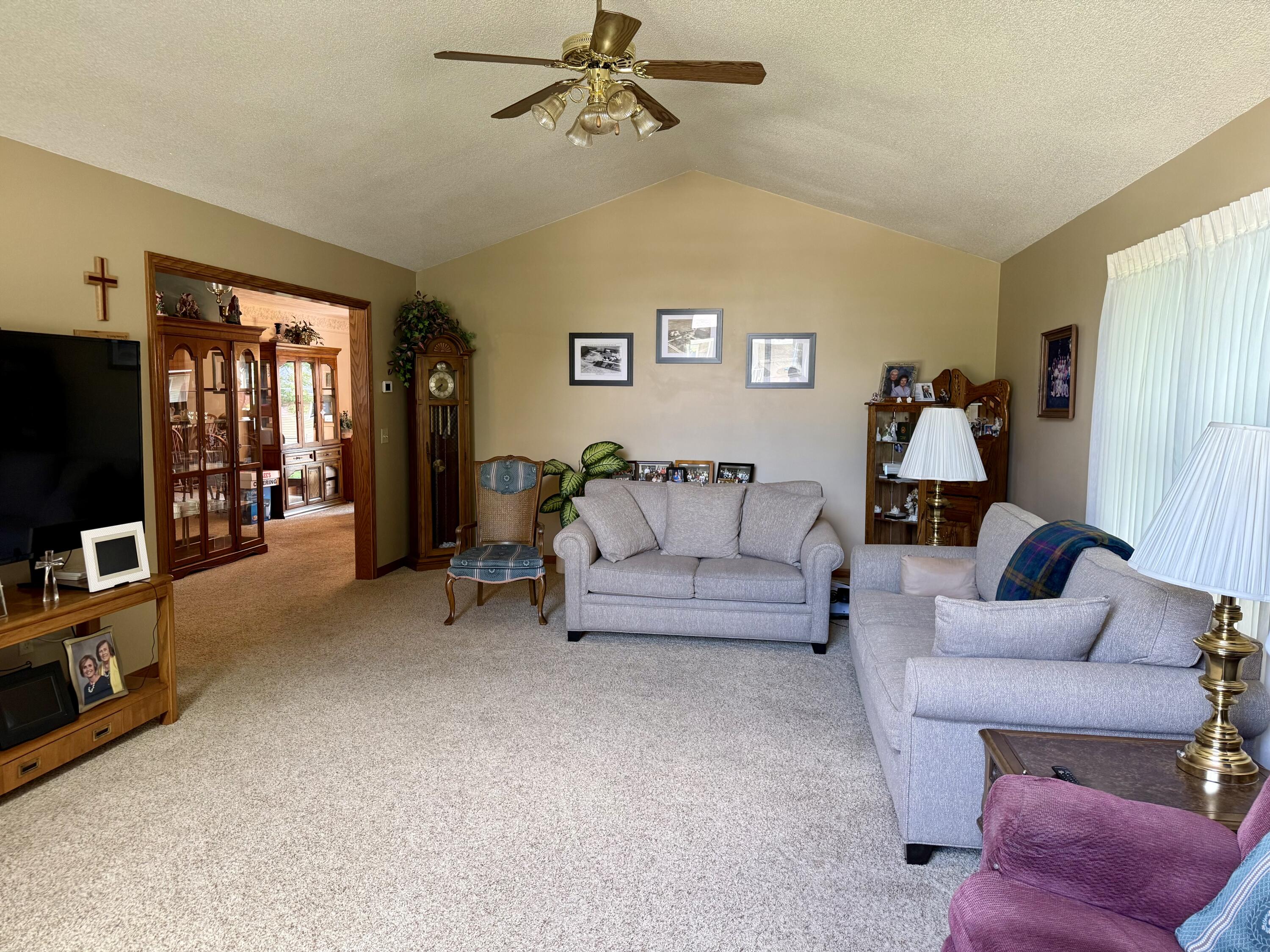 1715 Fenway, Saint Marys, Ohio 45885