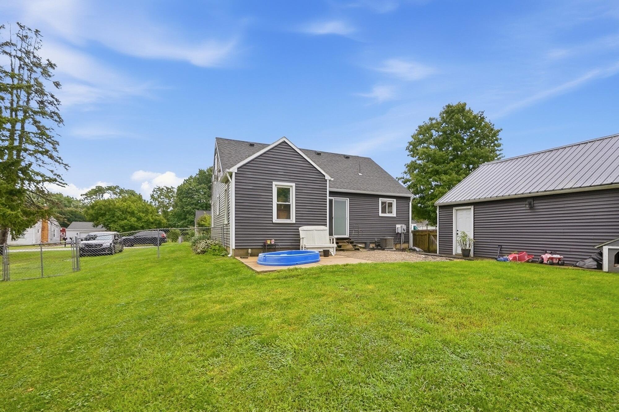 39 Oaksmere, Springfield, Ohio 45503