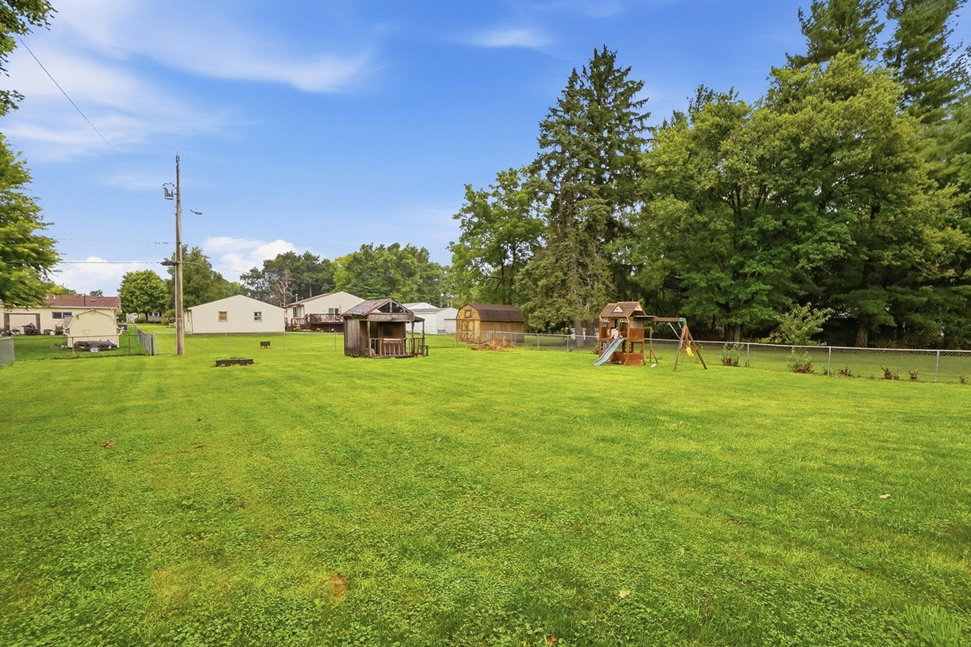 39 Oaksmere, Springfield, Ohio 45503