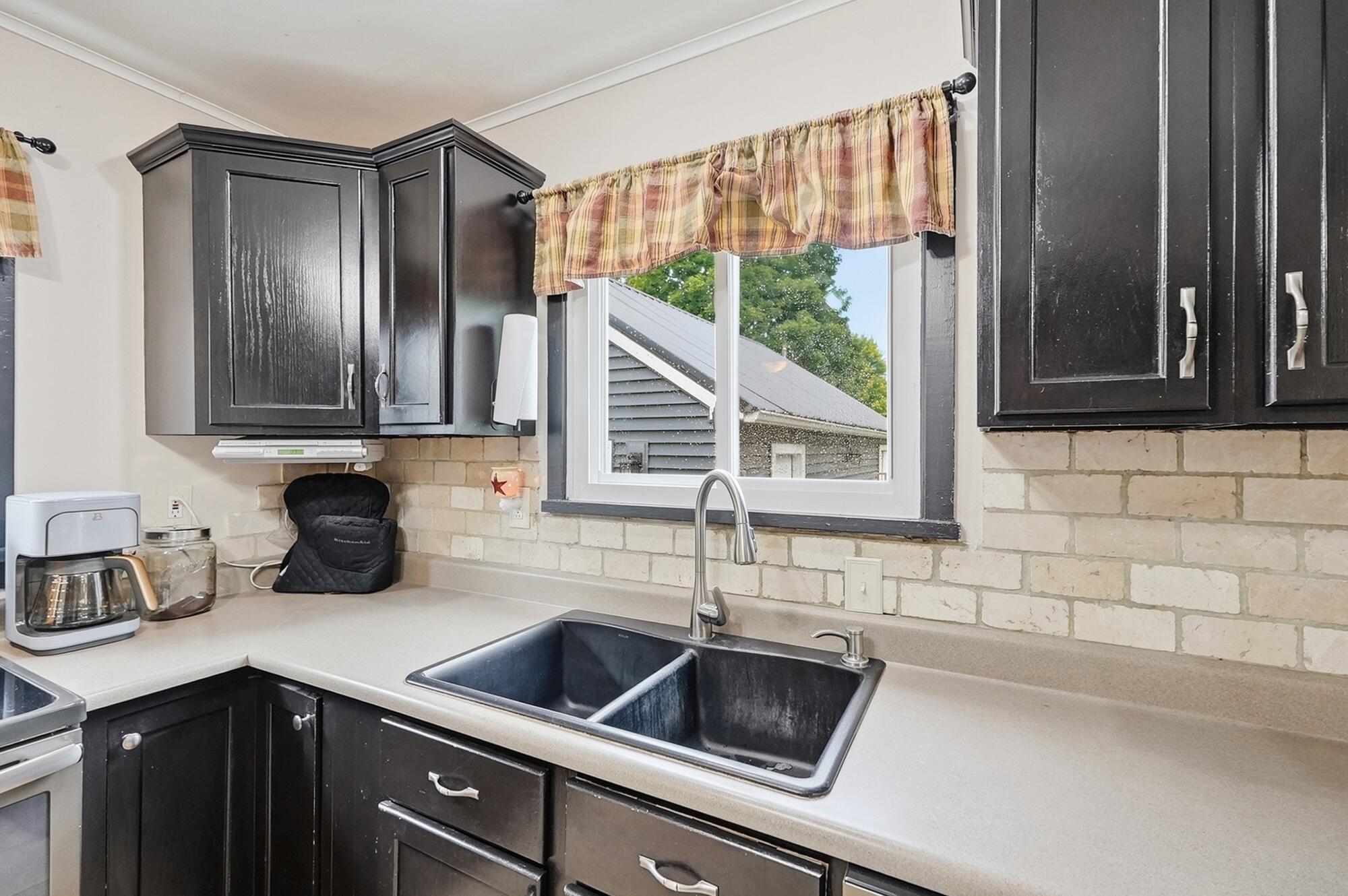 39 Oaksmere, Springfield, Ohio 45503