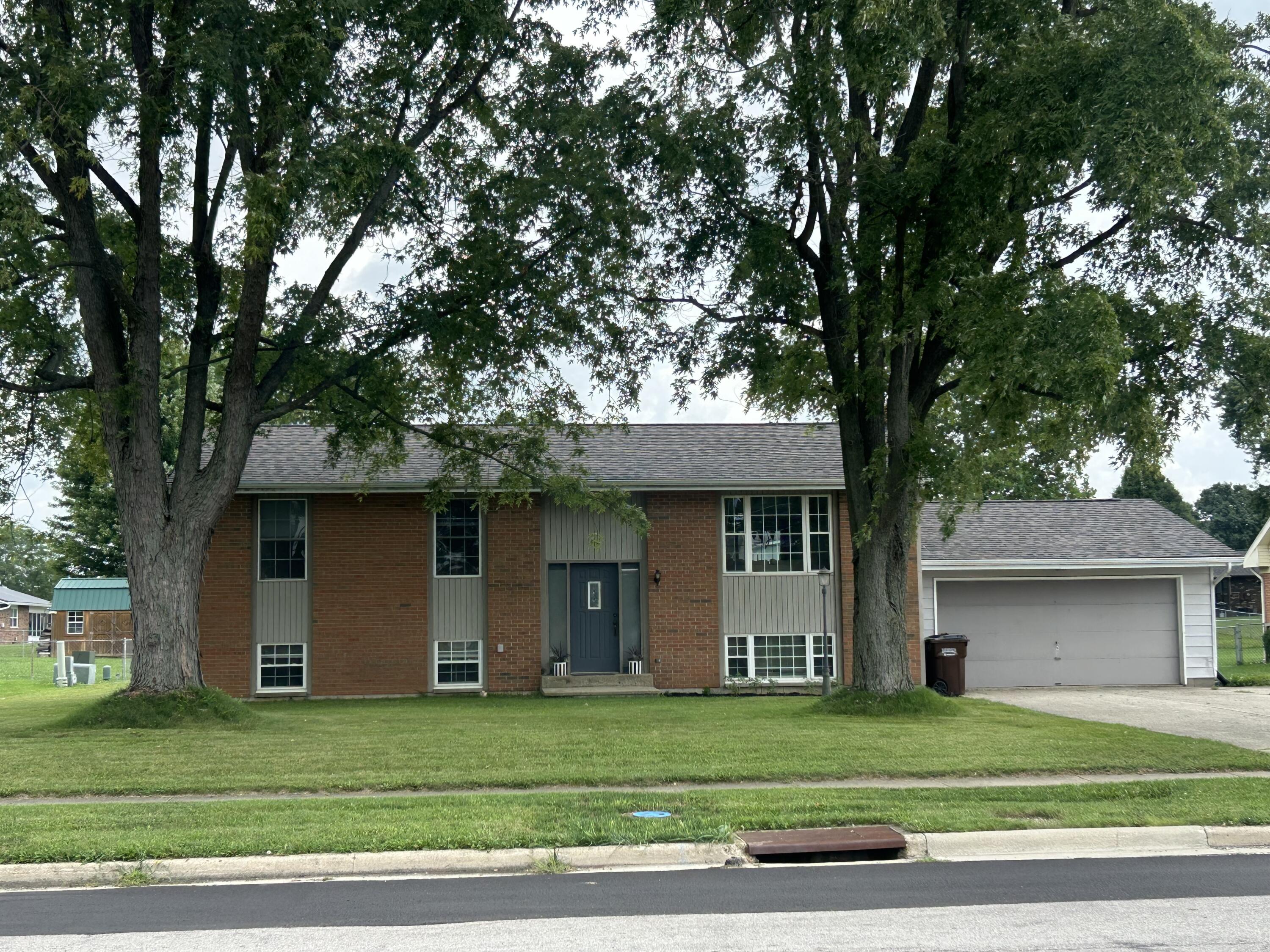 2642 Broadway, Sidney, Ohio 45365