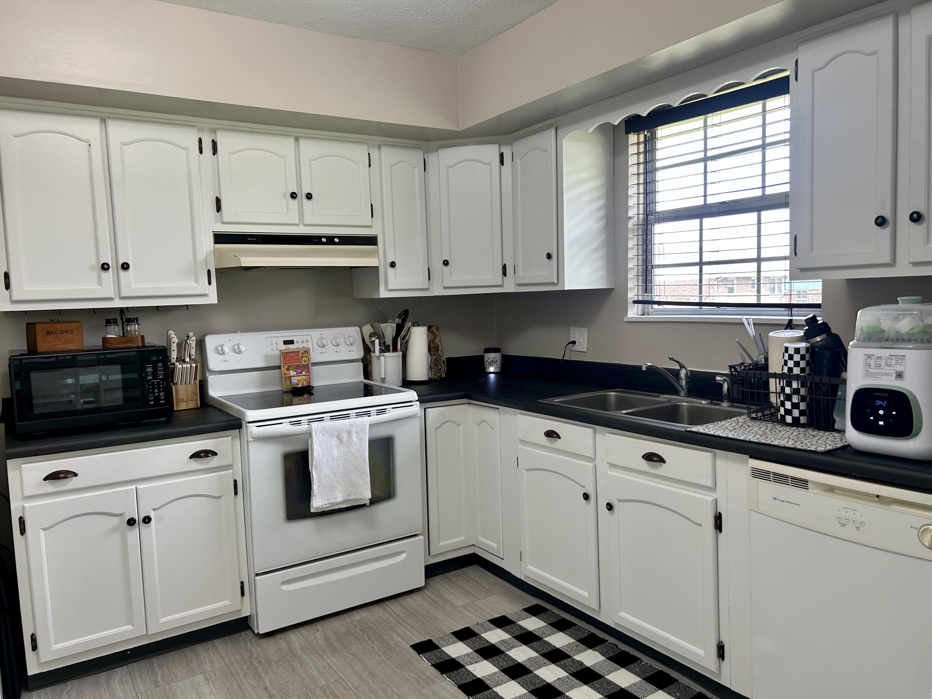 2642 Broadway, Sidney, Ohio 45365