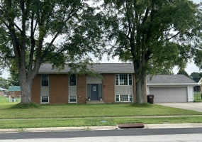 2642 Broadway, Sidney, Ohio 45365, 3 Bedrooms Bedrooms, ,2 BathroomsBathrooms,Residential,For Sale,Broadway,1047731