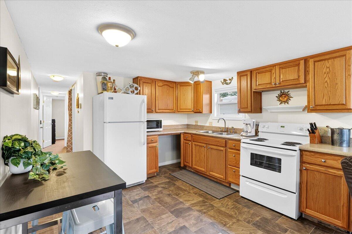 8651 State Route 368, Huntsville, Ohio 43324
