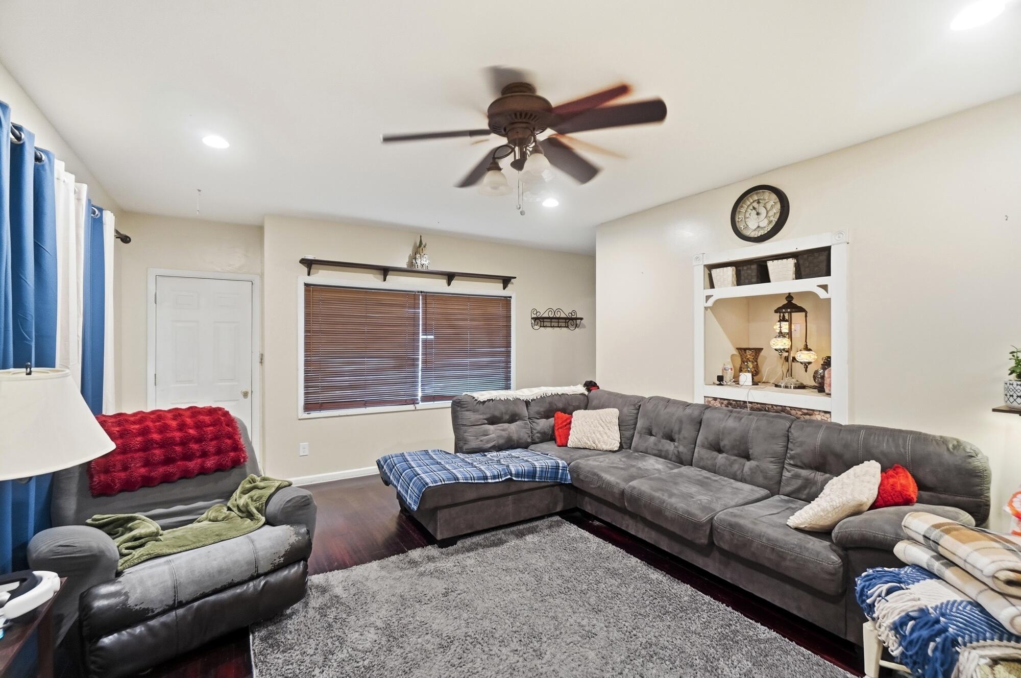 1310 Texas, Springfield, Ohio 45505