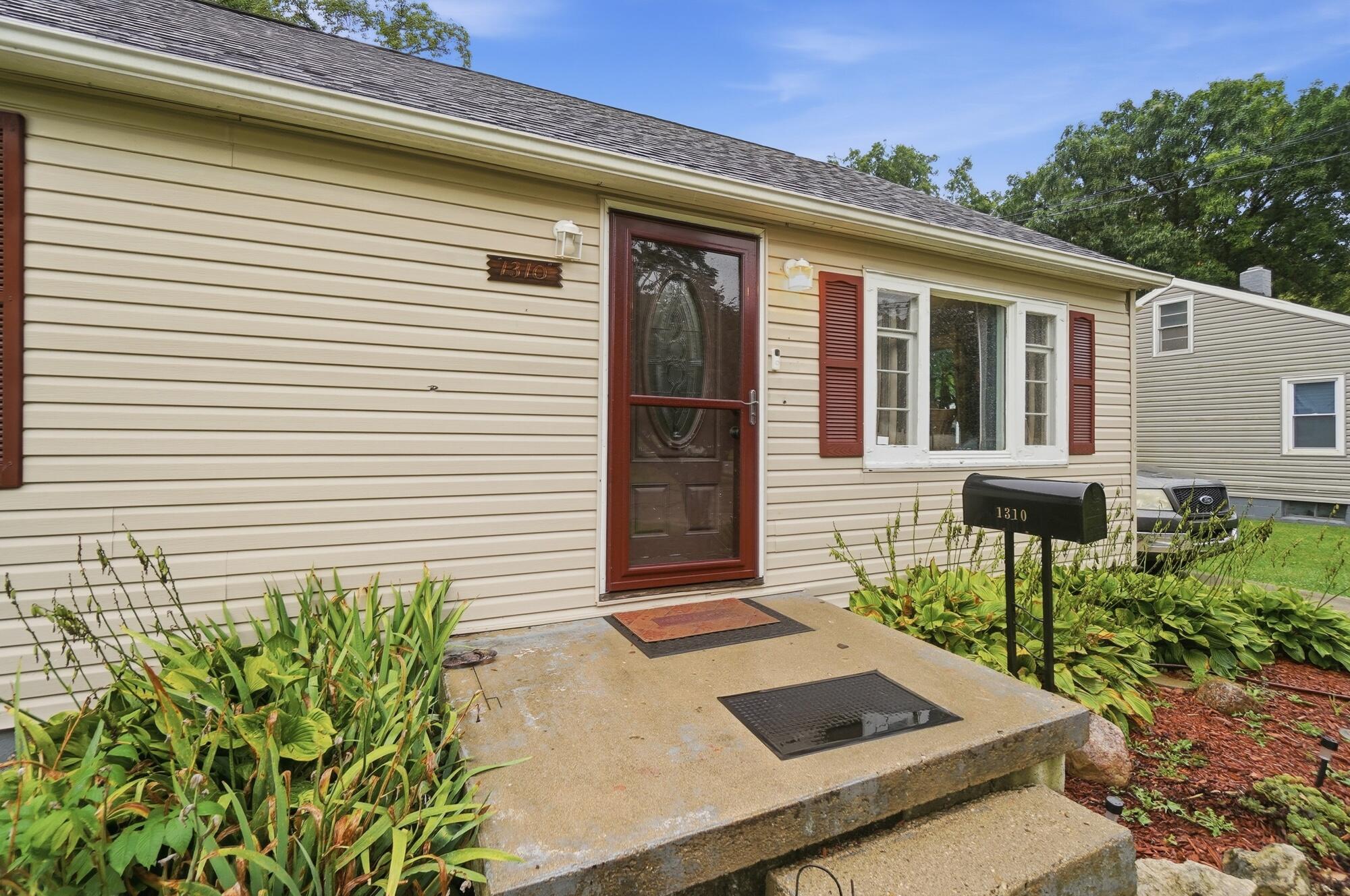 1310 Texas, Springfield, Ohio 45505