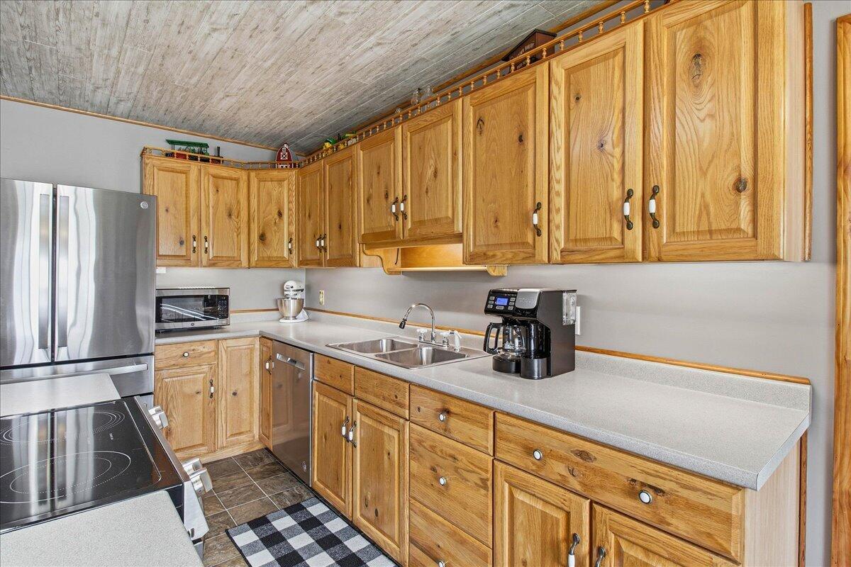 1660 Township Road 216, Bellefontaine, Ohio 43311