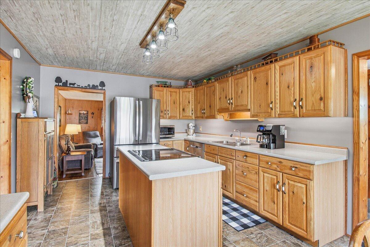 1660 Township Road 216, Bellefontaine, Ohio 43311